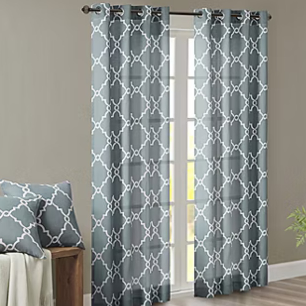 Madison Park Saratoga Print (2) window panels 50”Wx 95”L light filtering